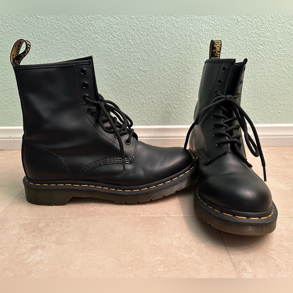 1460 WOMEN'S SMOOTH LEATHER LACE UP BOOTS - Picture 4 of 6